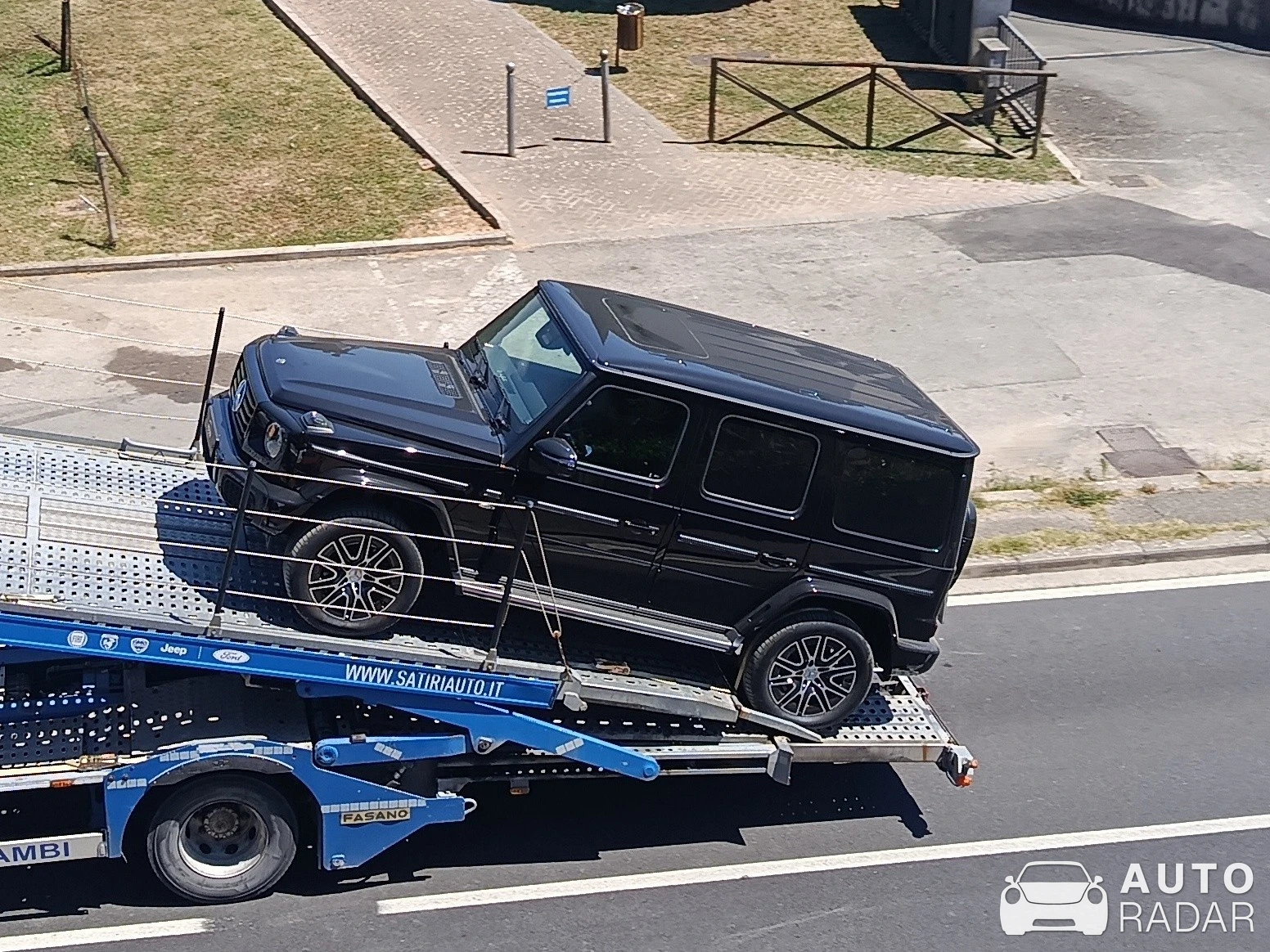 Mercedes-Benz G 580 EQ spotted in Bucine