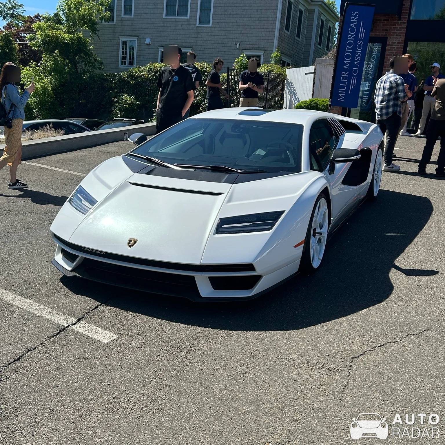Lamborghini Countach LPI 800-4 spotted in Medford