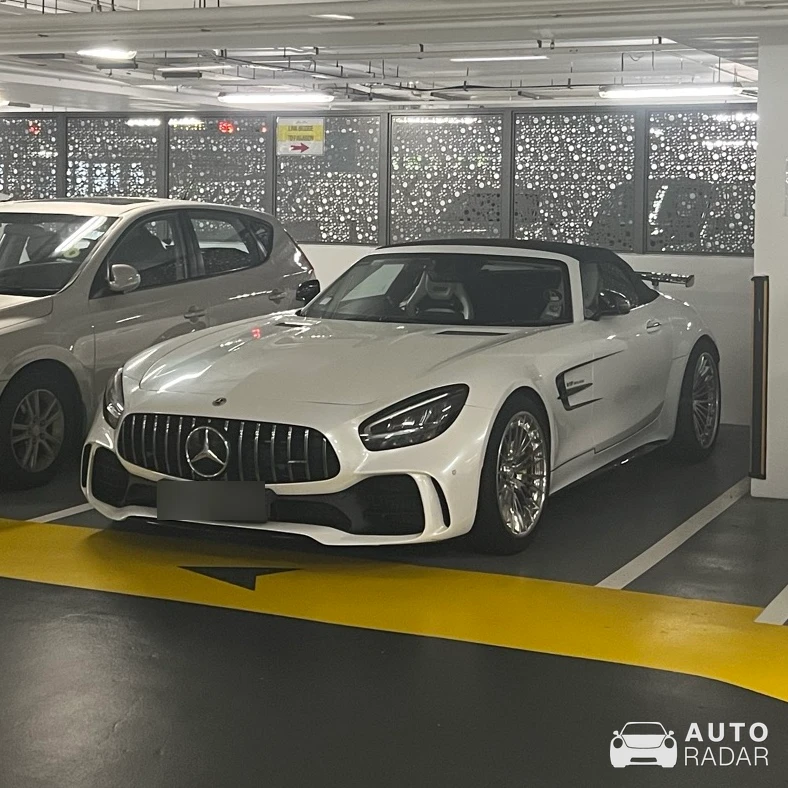 Mercedes-AMG GT R Roadster R190 spotted in Singapore