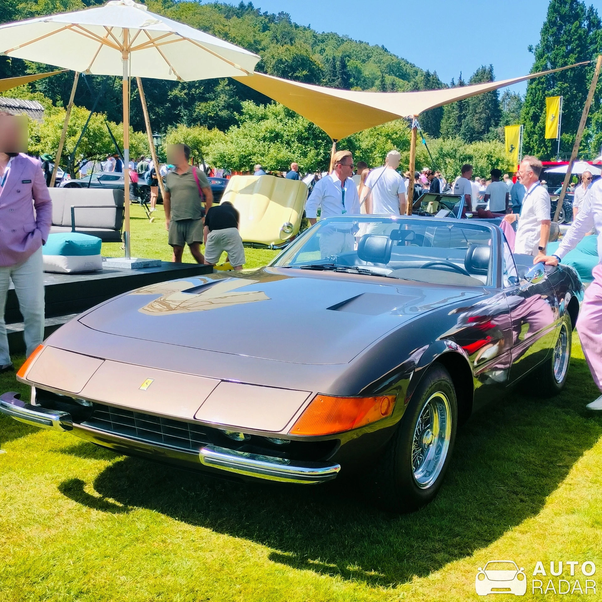 Ferrari 365 GTS/4 Daytona spotted in Båstad