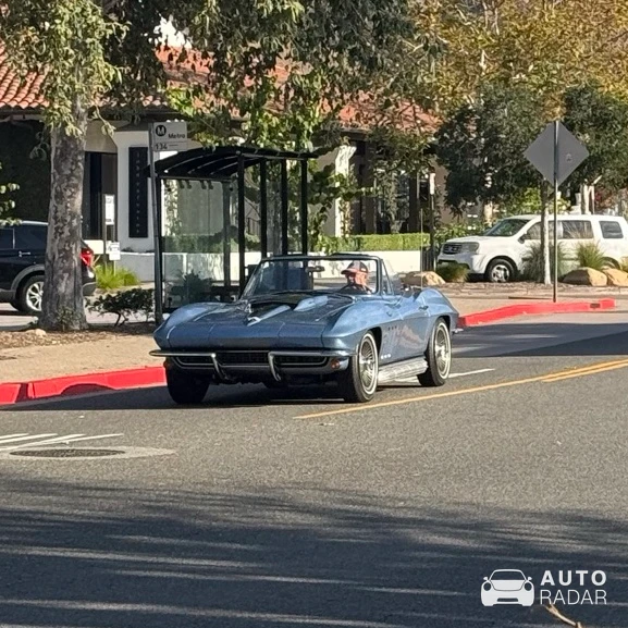 Chevrolet Corvette C2 Stingray Convertible spotted in Malibu