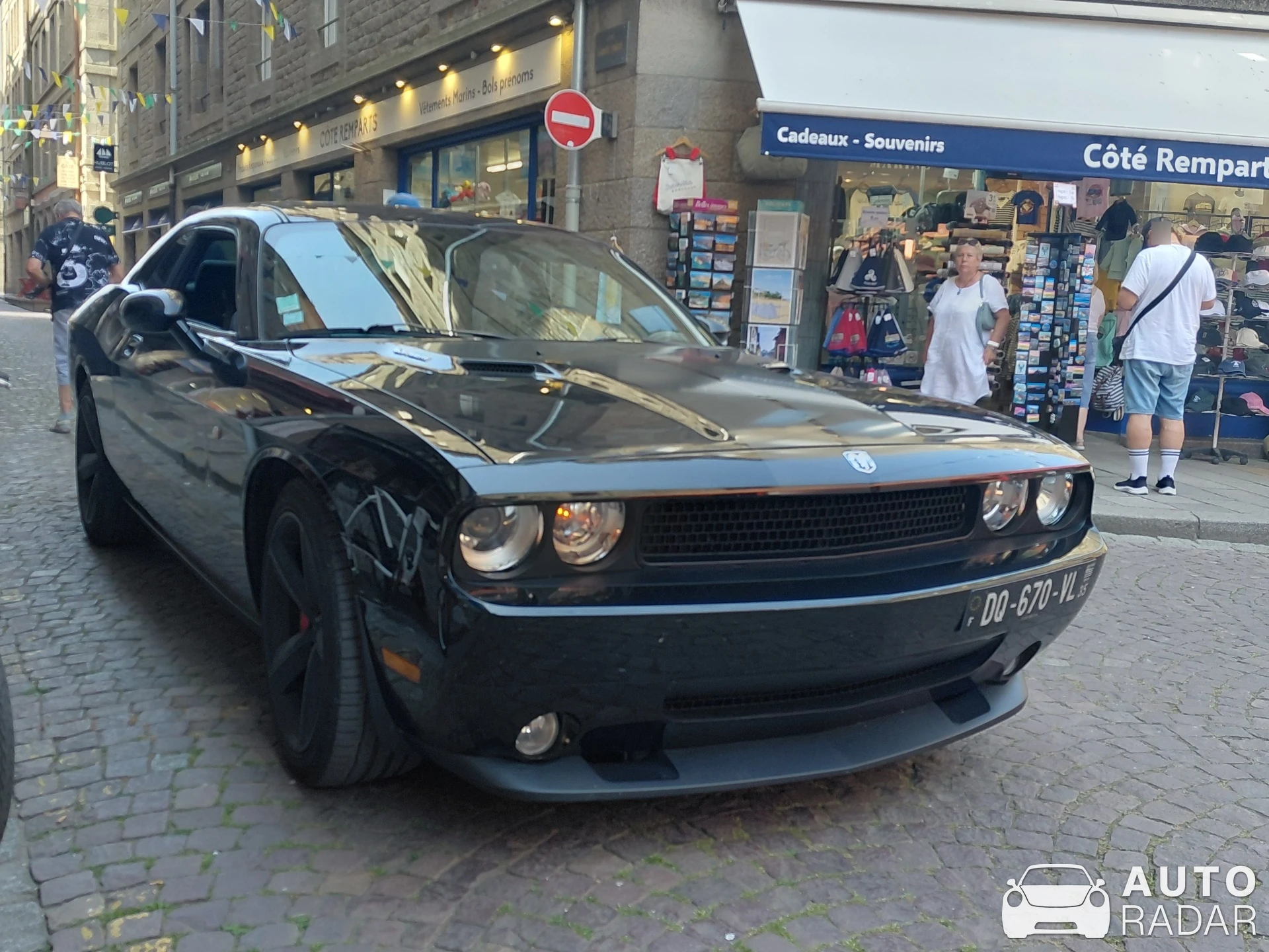 Dodge Challenger SRT-8 spotted in Saint-Malo