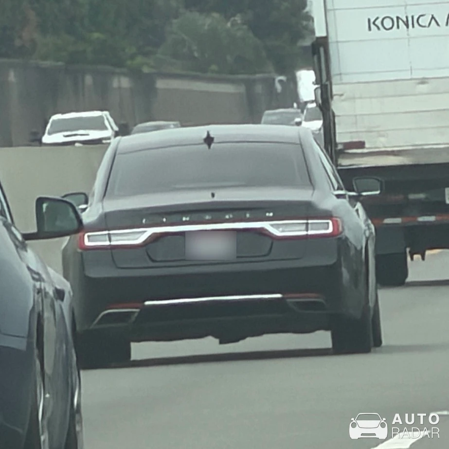 Lincoln Continental spotted in San Leandro