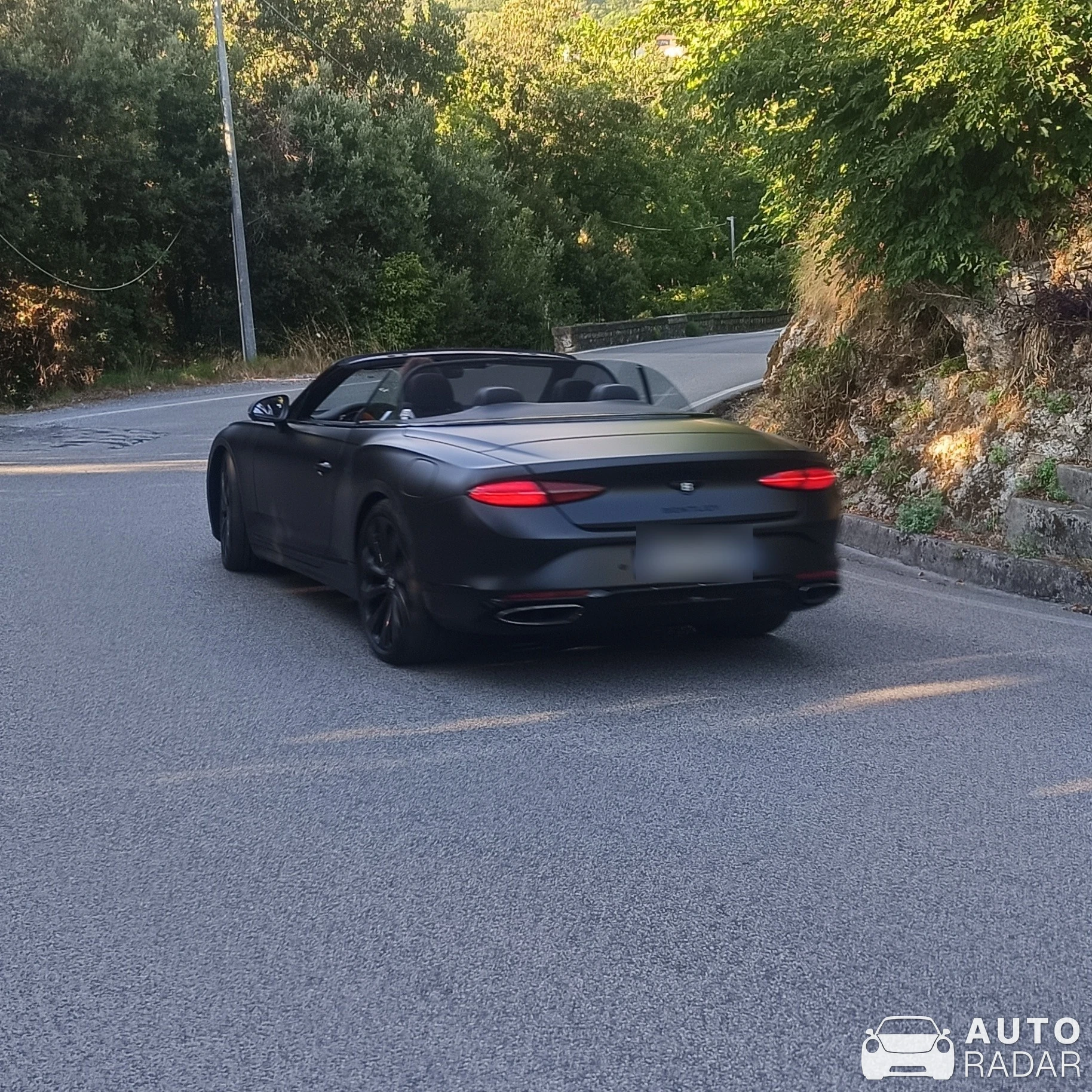 Bentley Continental GTC spotted in Maratea