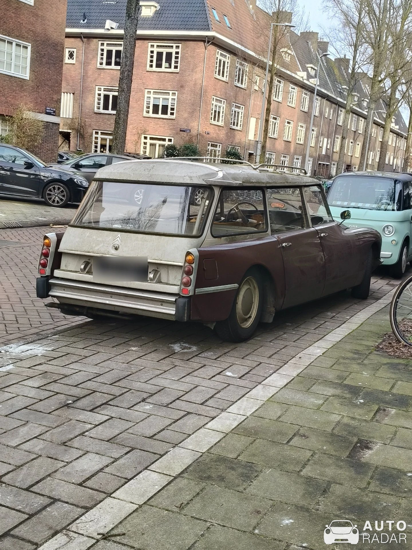 Citroën DS 19 Break spotted in Amsterdam