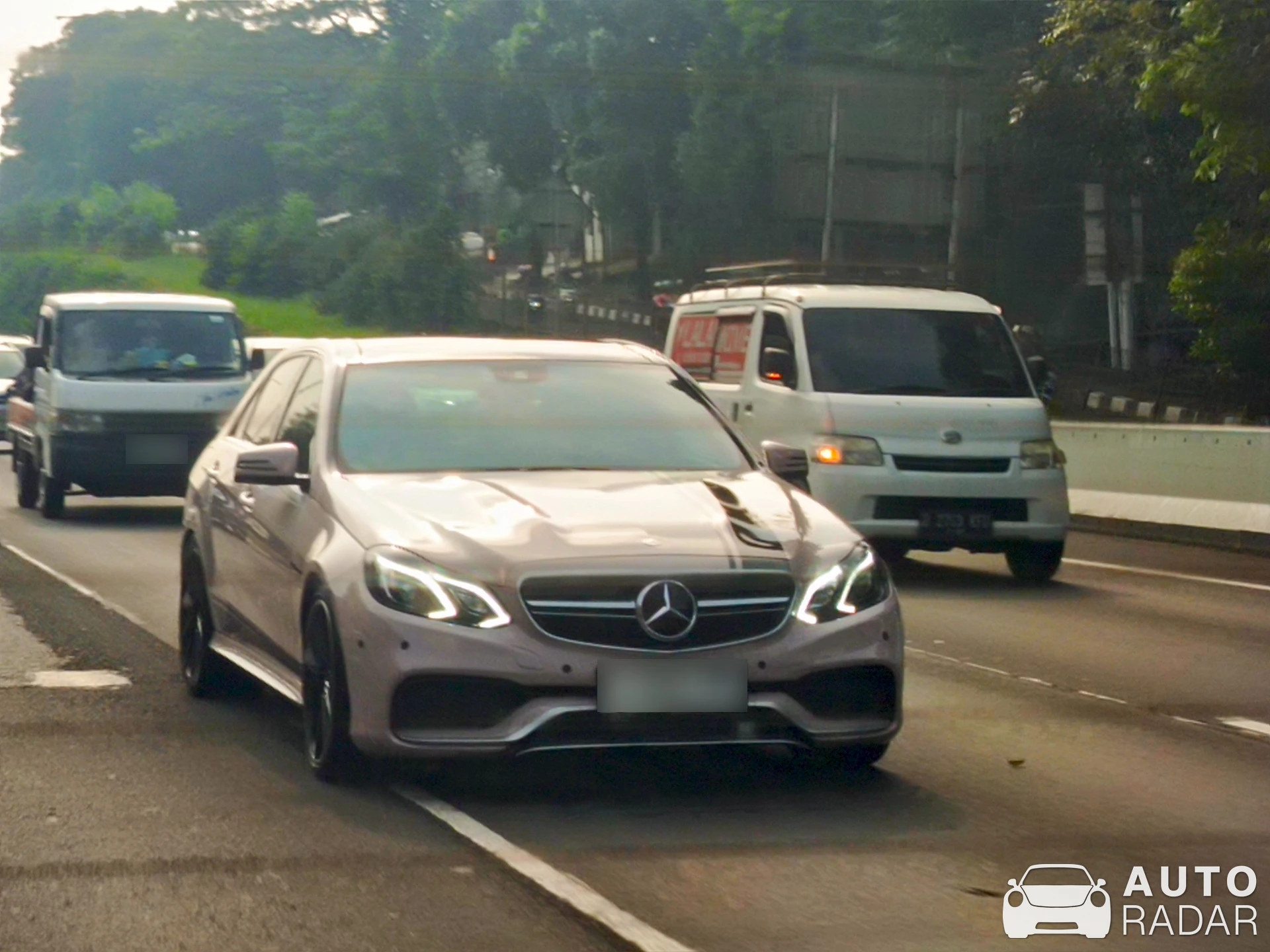 Mercedes-Benz E 63 S W212 spotted in Bekasi