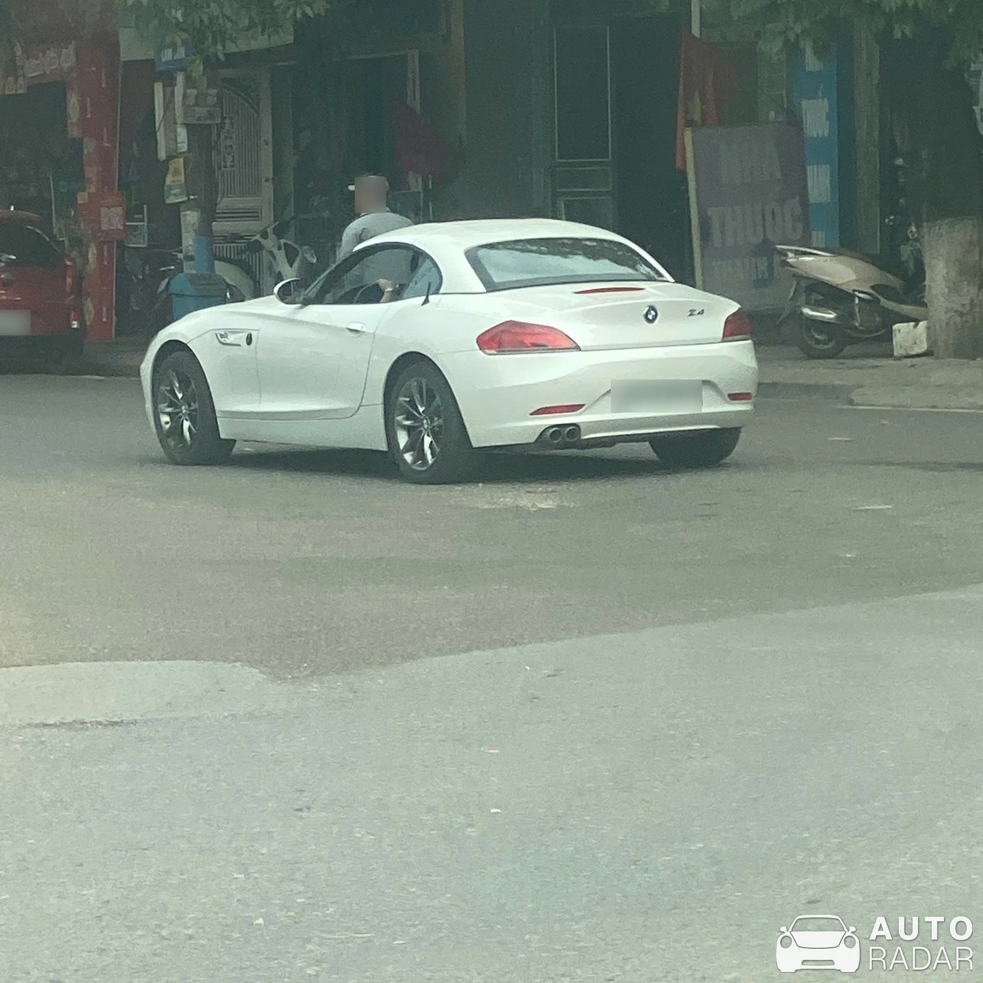 BMW Z4 E89 spotted in Vĩnh Yên