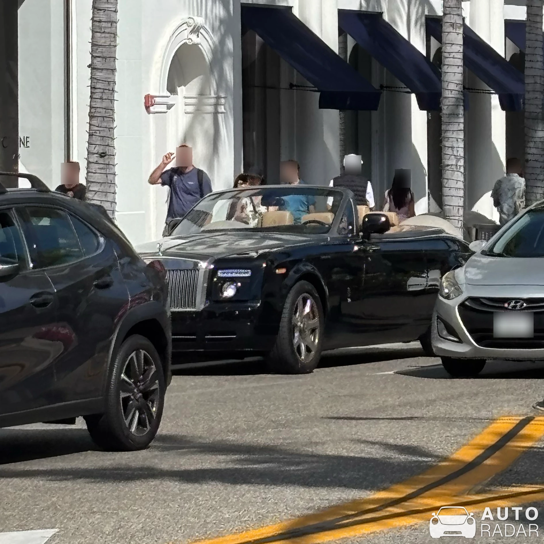 Rolls-Royce Phantom Drophead Coupé spotted in Beverly Hills