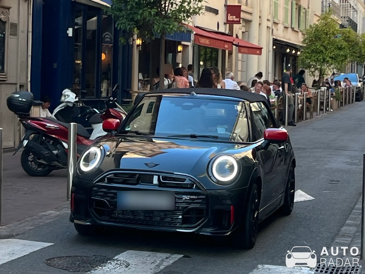 Mini F57 John Cooper Works Cabrio spotted in Cannes
