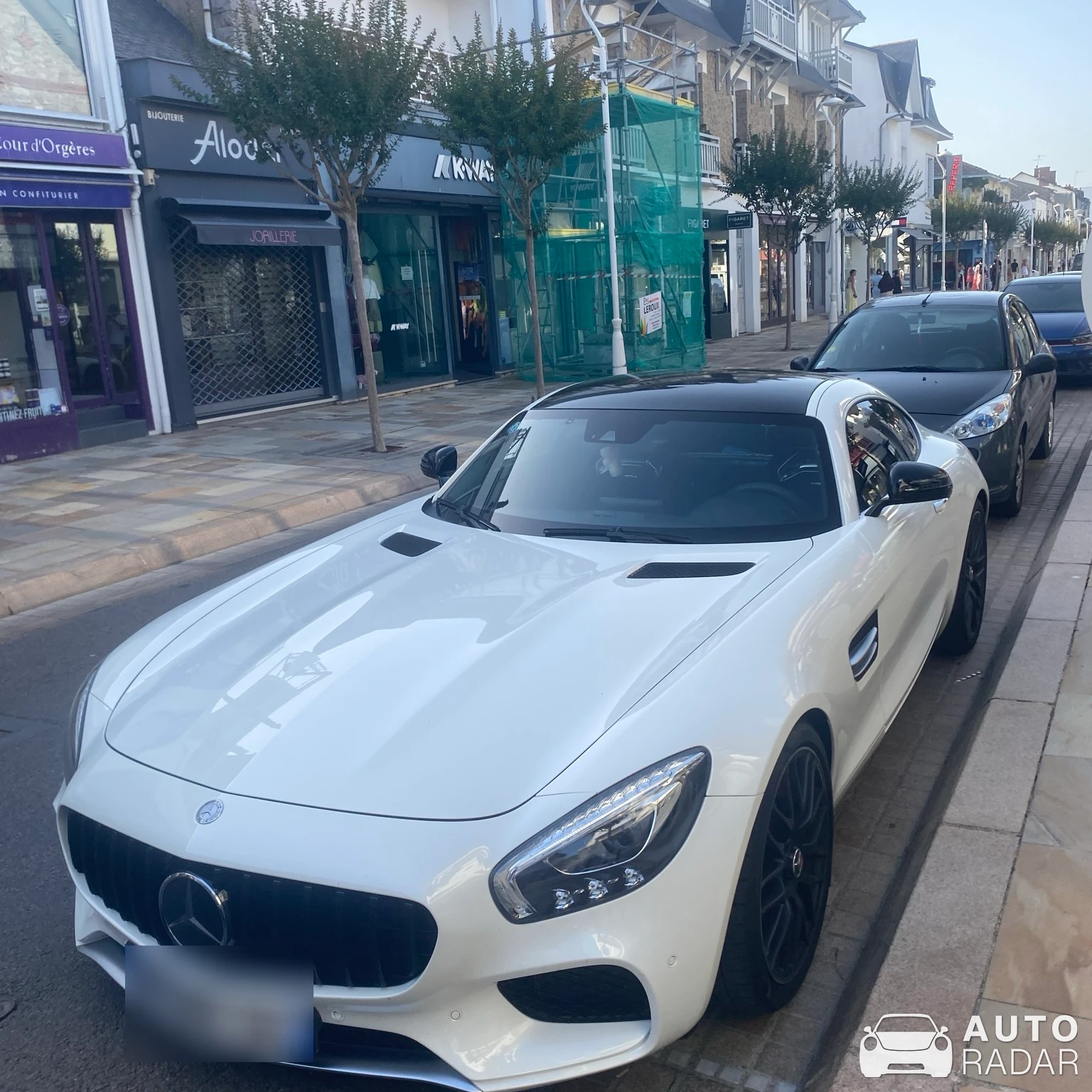 Mercedes-AMG GT C190 spotted in La Baule-Escoublac