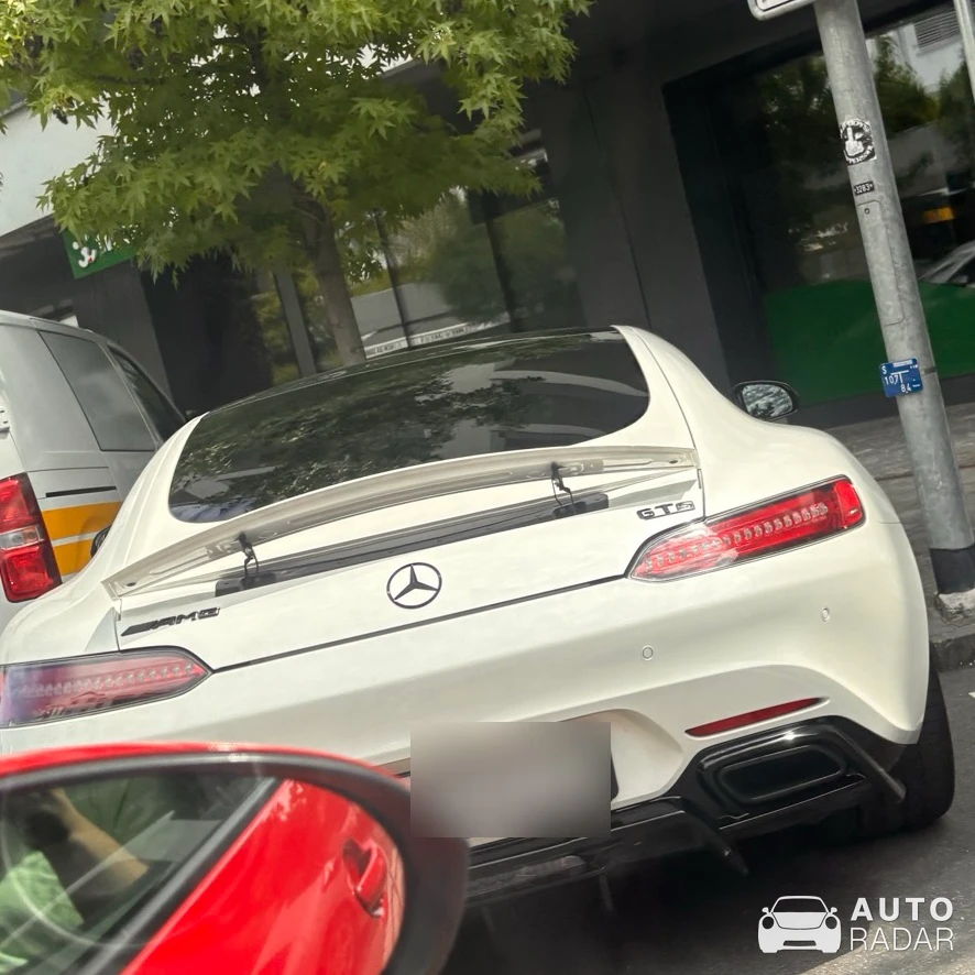 Mercedes-AMG GT S C190 spotted in Jona