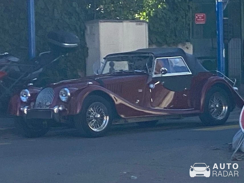 Morgan Roadster spotted in Montpellier