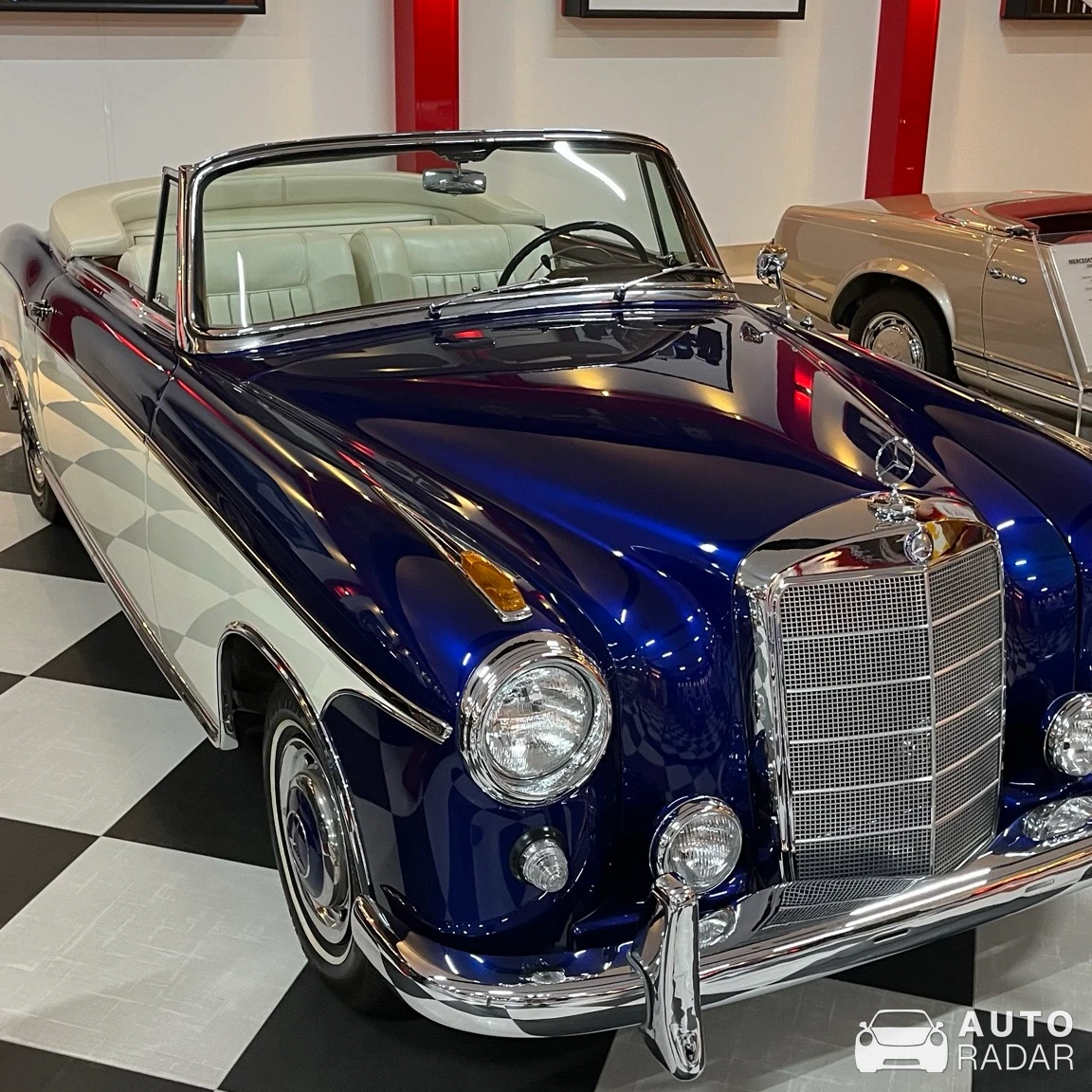 Mercedes-Benz 220SE Cabriolet spotted in Torbalı, Türkiye