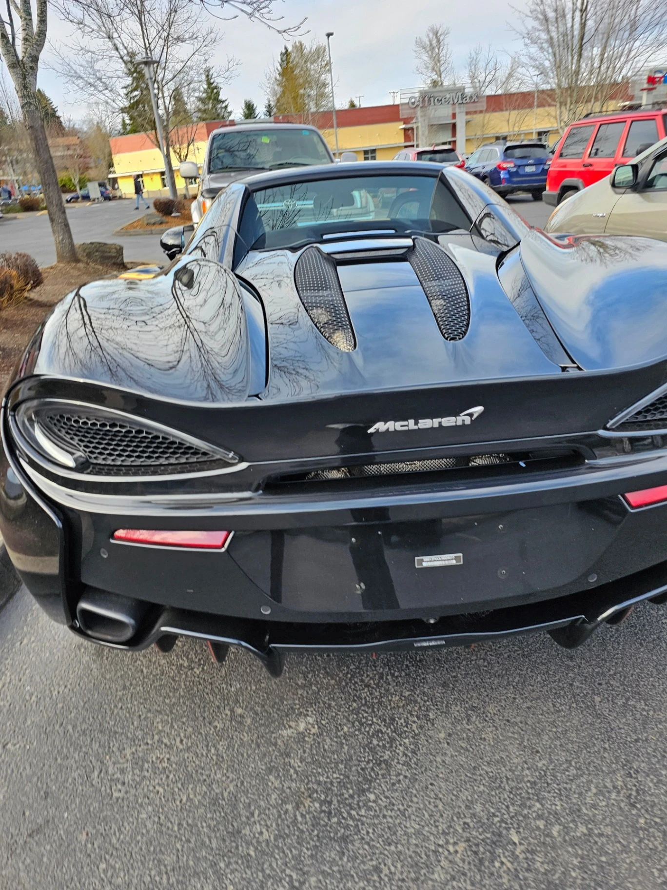 McLaren 570S spotted in Eugene, United States