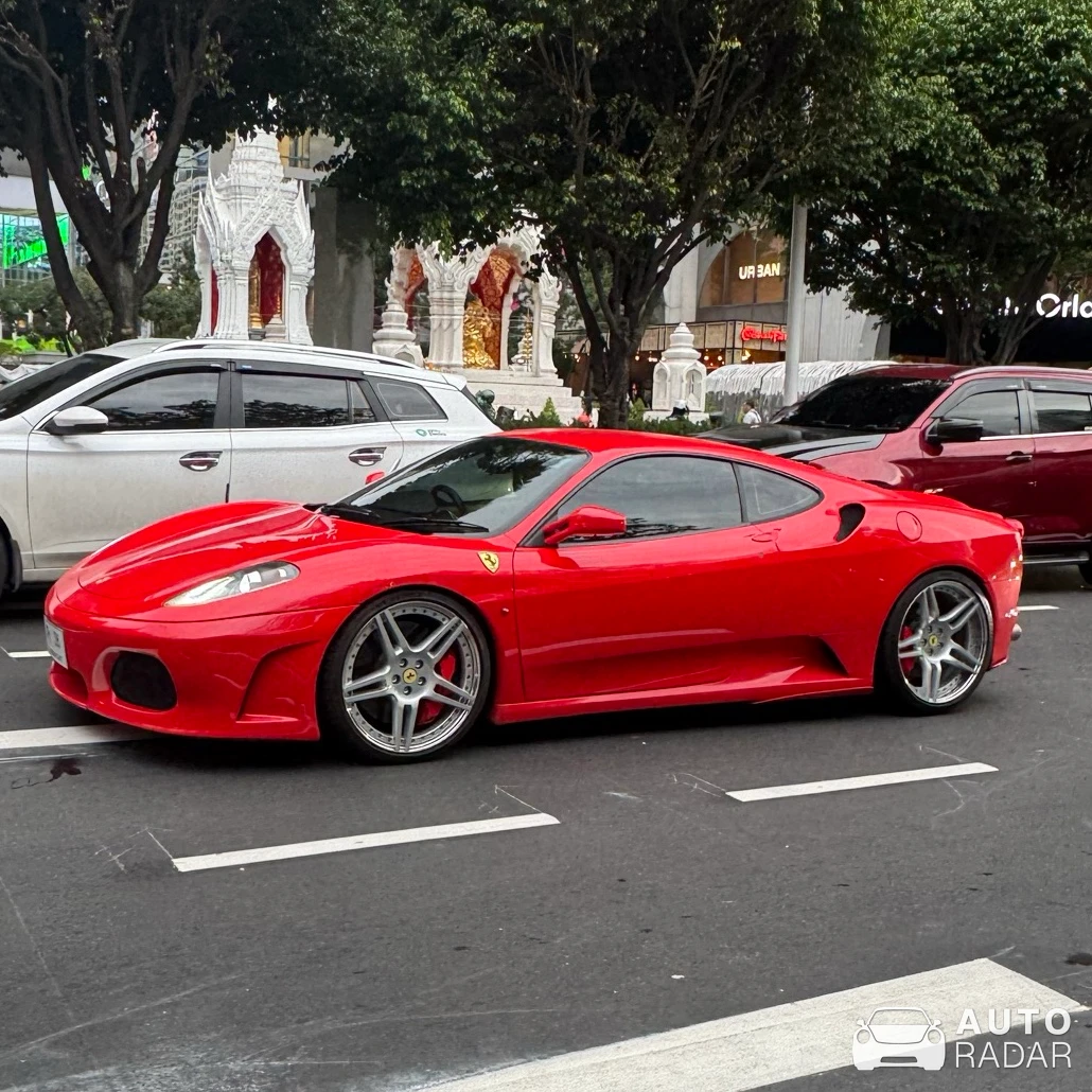 Ferrari F430 spotted in Pathum Wan District