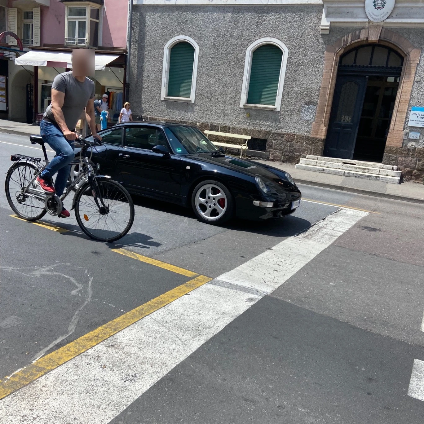 Porsche 993 Carrera 4S spotted in Meran, Italien