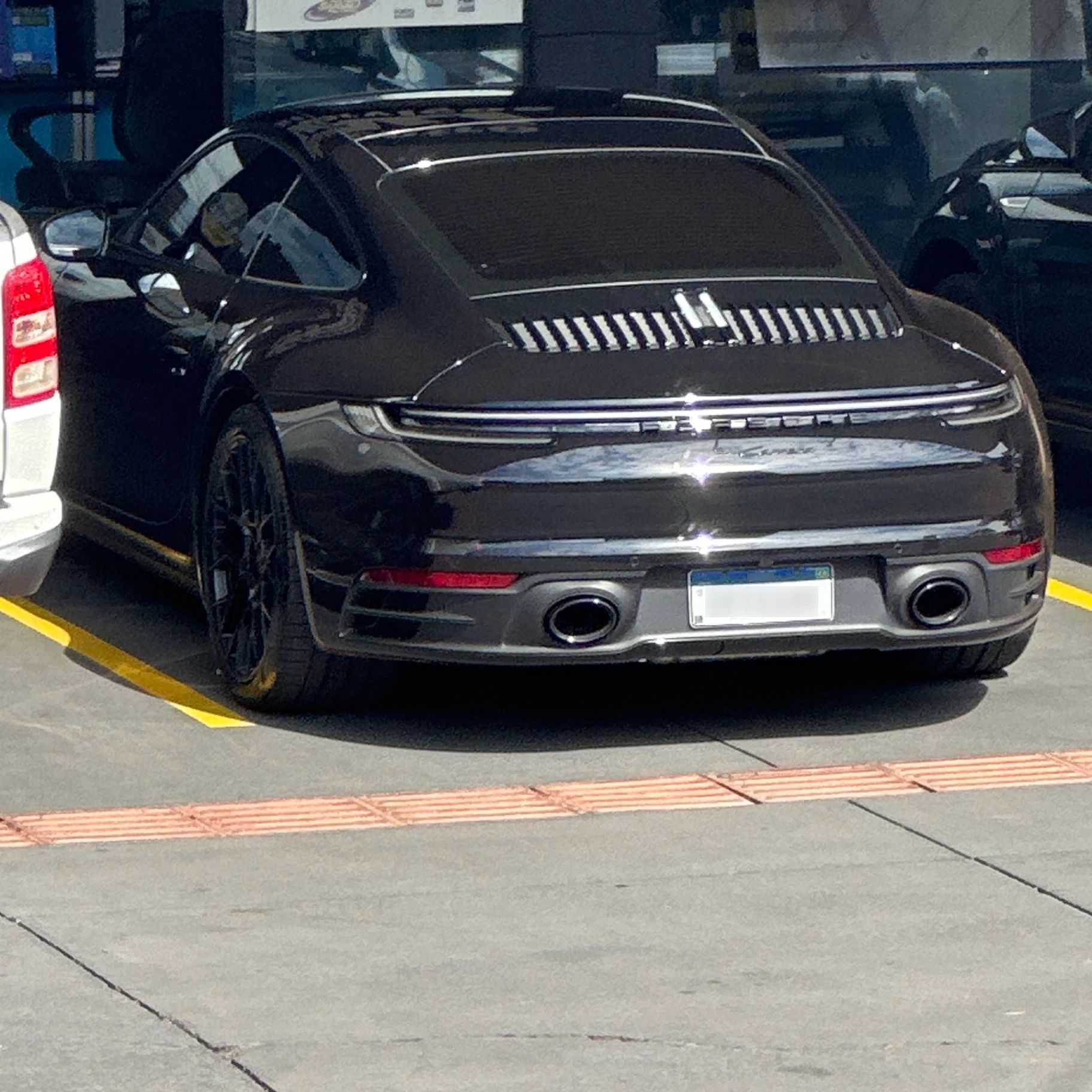 Porsche 911 spotted in Campo Grande, Brazil