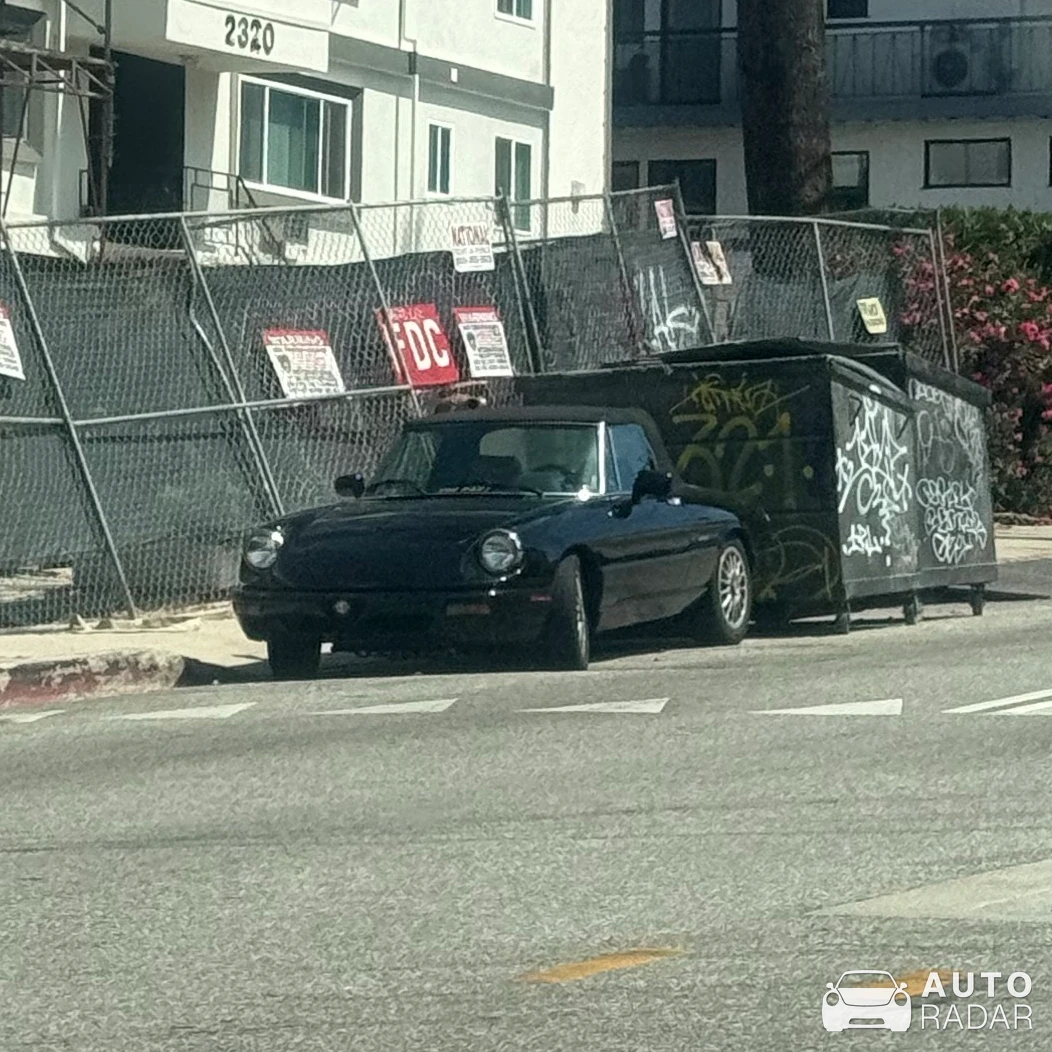 Alfa Romeo Spider spotted in Los Angeles