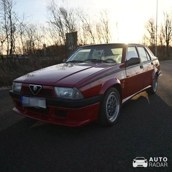 Alfa Romeo 75 spotted in Belgrade, Serbia