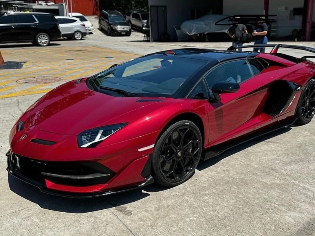 Lamborghini Aventador LP770-4 SVJ Roadster spotted in San Salvador, El Salvador
