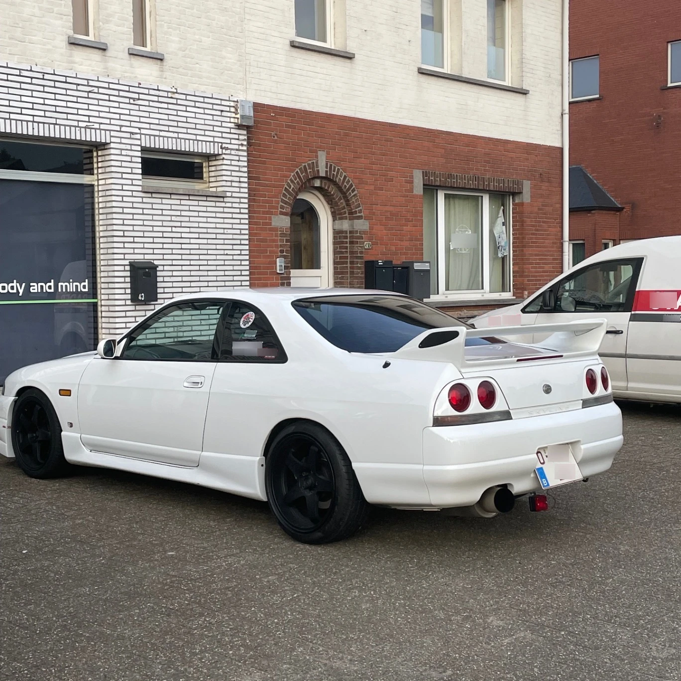 Nissan Skyline R33 spotted in Lille, België