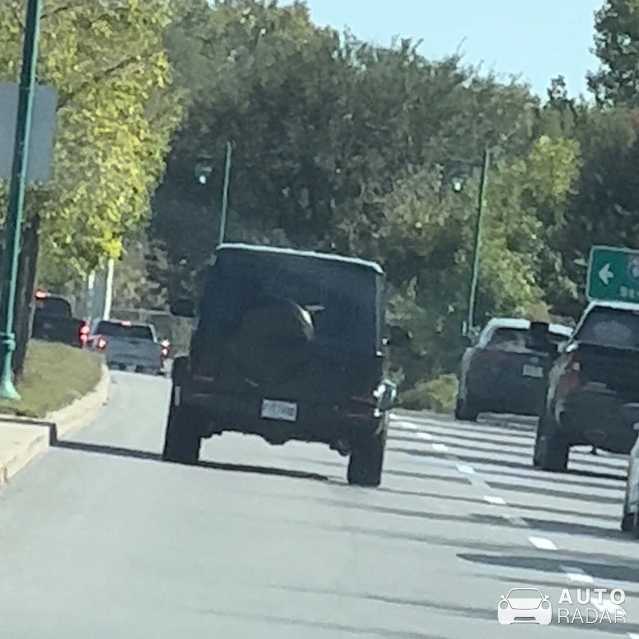 Mercedes-Benz G-Class 2024 spotted in Terrebonne, Canada