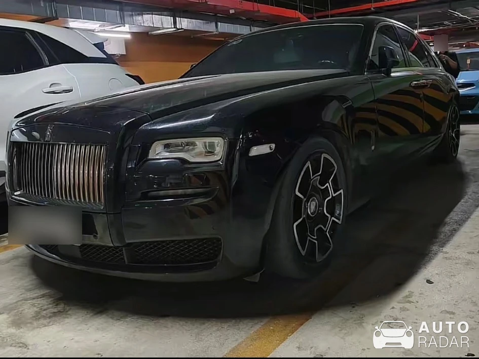 Rolls-Royce Ghost Series II Black Badge spotted in Hanoi