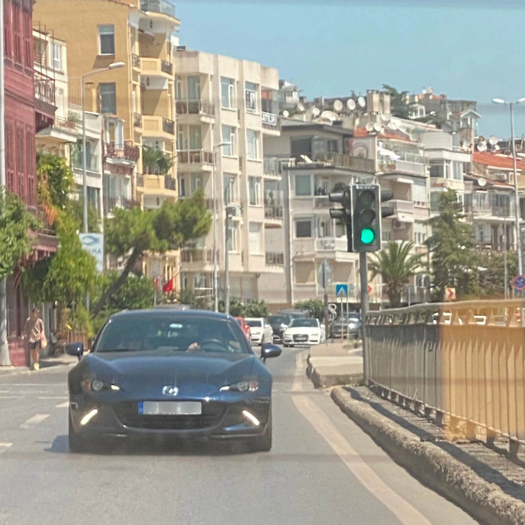 Mazda MX-5 Miata spotted in Beşiktaş, Türkiye
