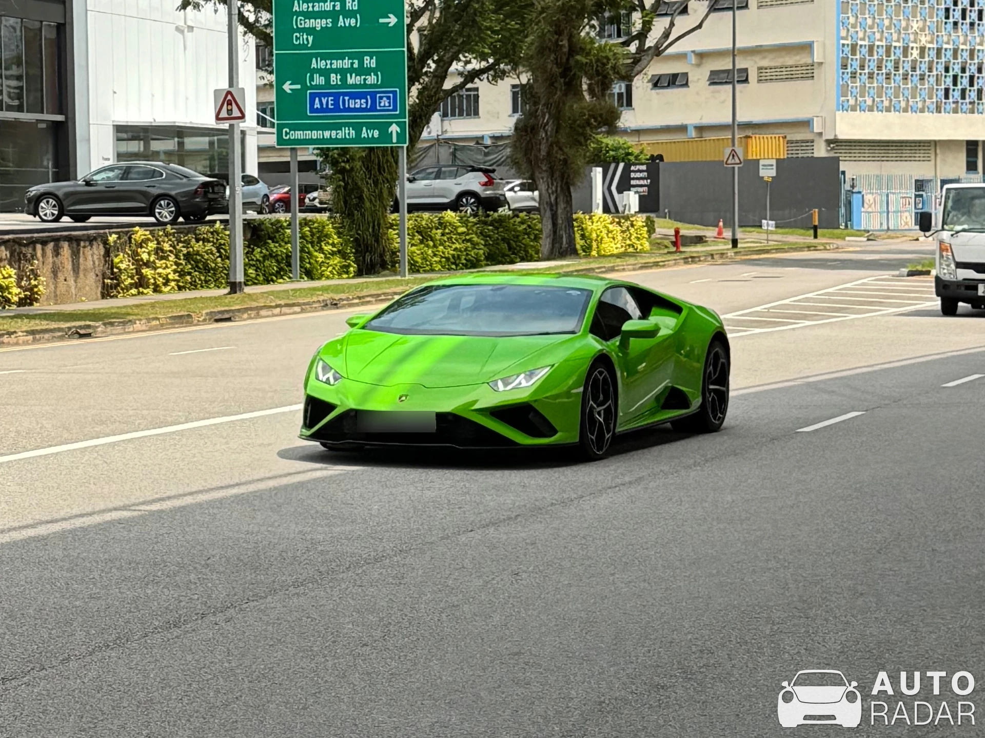Lamborghini Huracán LP610-2 EVO RWD spotted in Singapore
