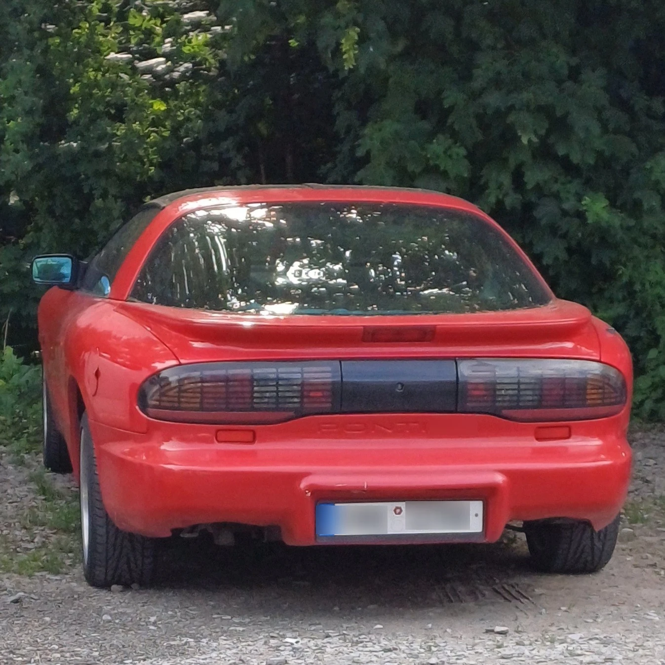 Pontiac Firebird spotted in Brno-Židenice, Česko