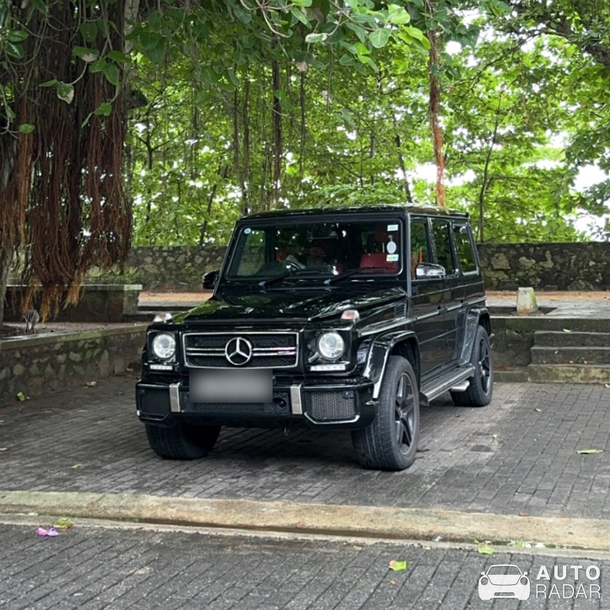 Mercedes-Benz G-Class 2024 spotted in Galle, Sri Lanka