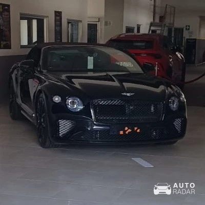 Bentley Continental GTC spotted in Florence, Italy