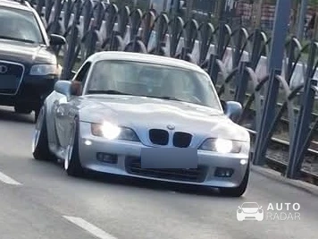 BMW Z3 spotted in Piatra-Neamț