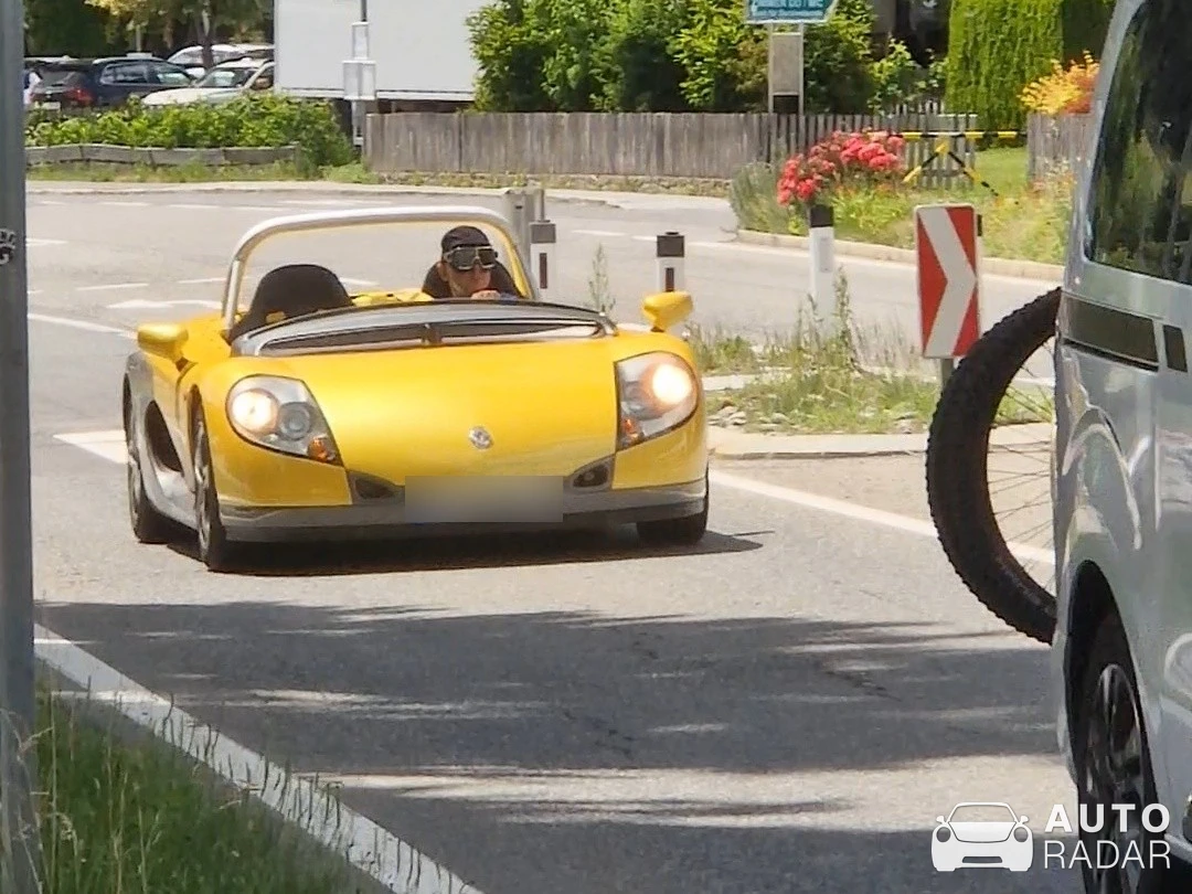 Renault Sport Spider spotted in Pfunds