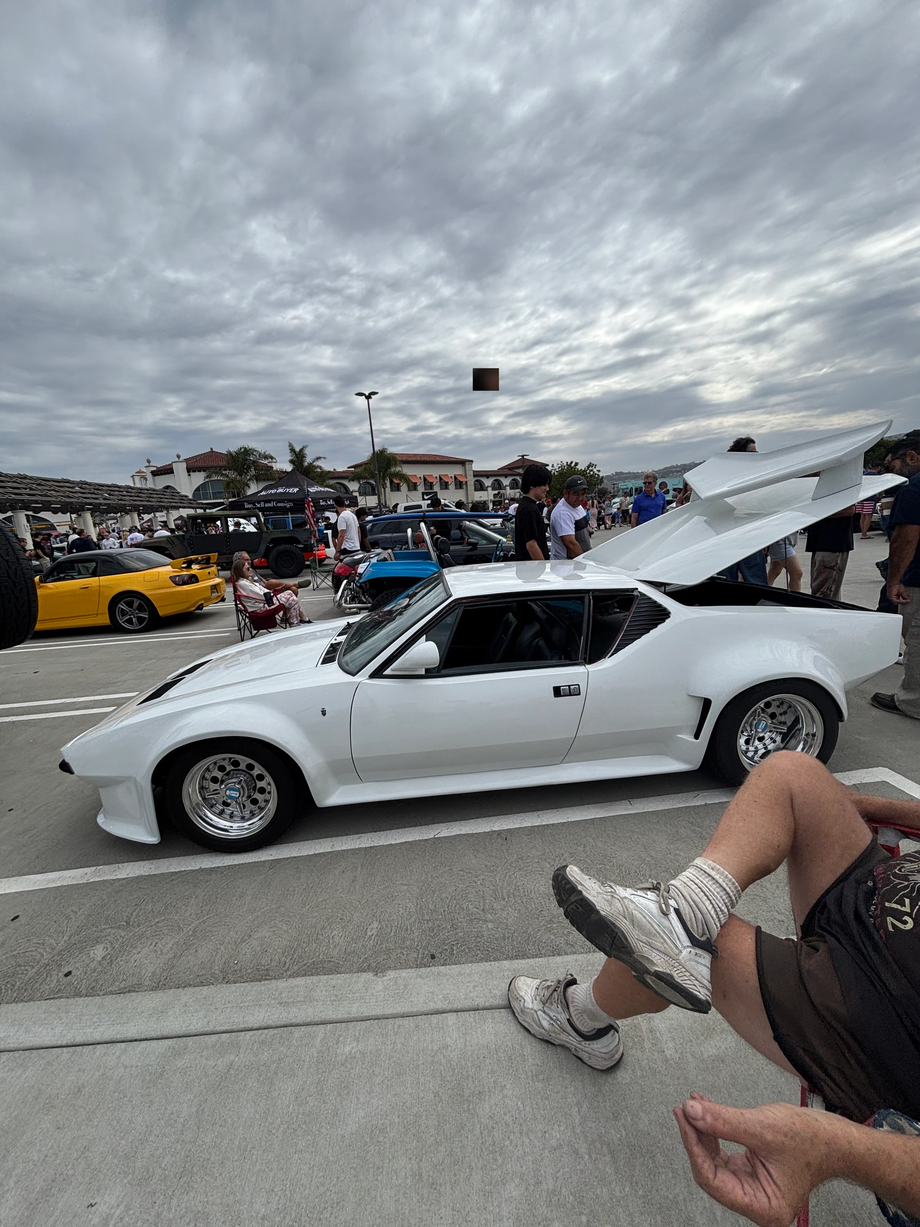De Tomaso Pantera GT5 spotted in San Clemente