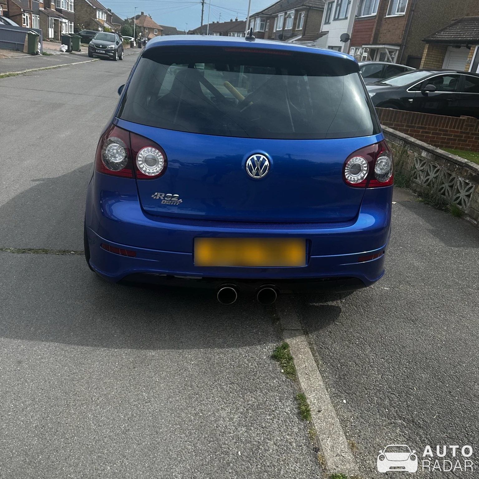 Volkswagen Golf R32 spotted in Luton