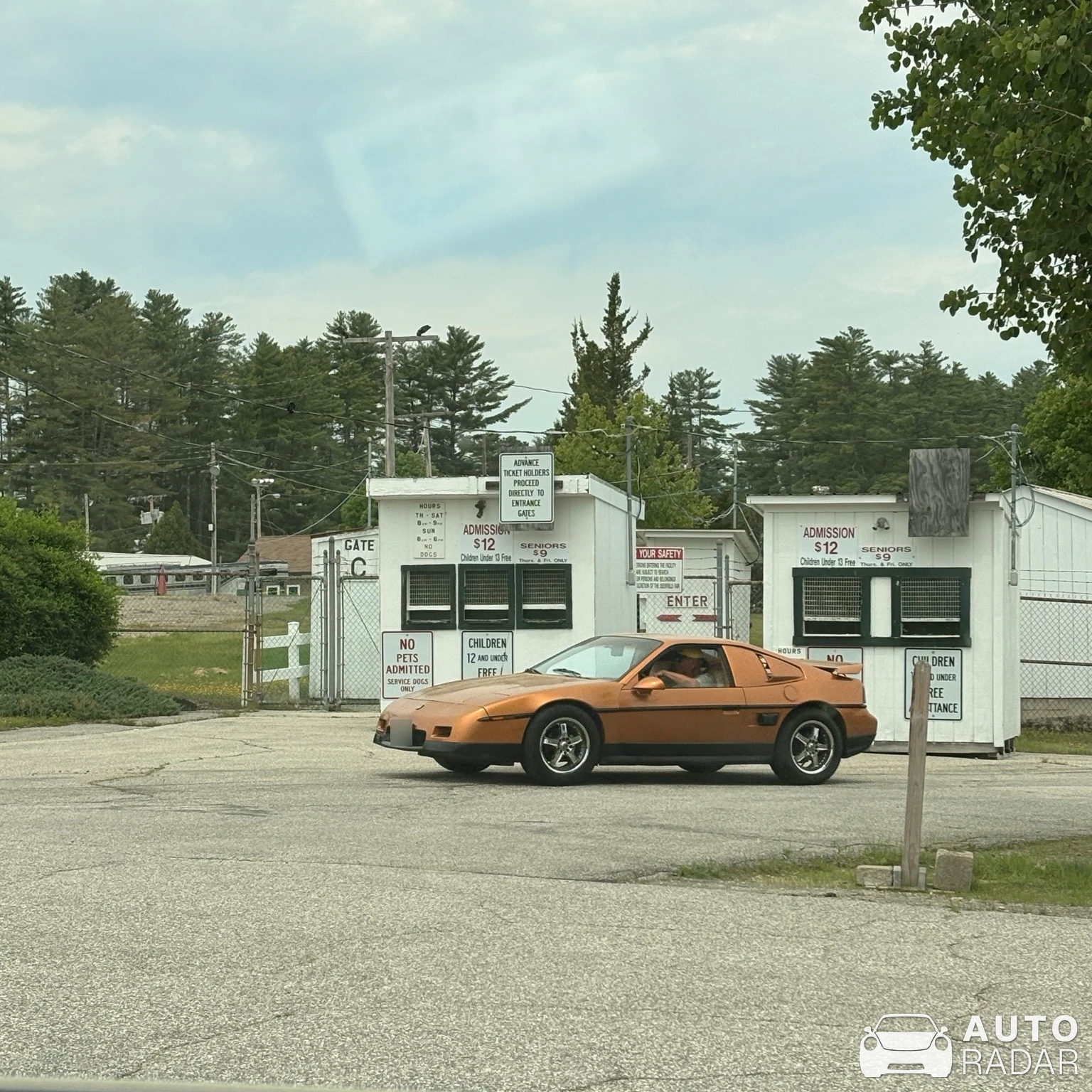 Pontiac Fiero spotted in Deerfield