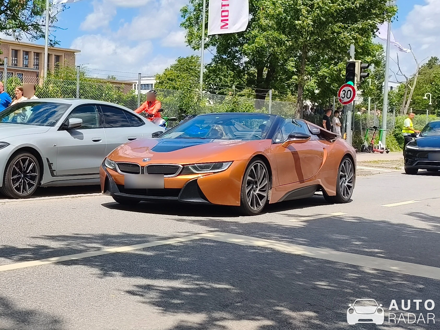 BMW i8 Roadster spotted in München