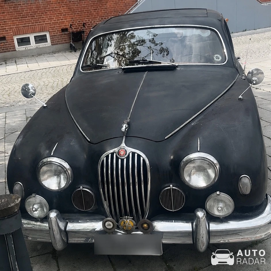 Jaguar Mark II spotted in Faxe