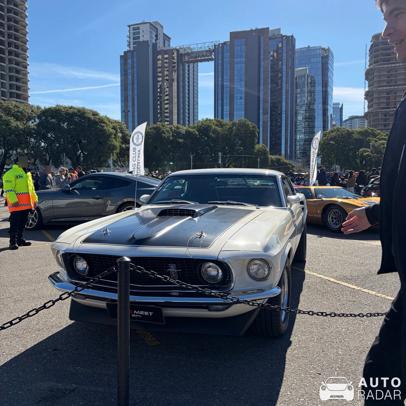 Ford Mustang Mach 1 1969 spotted in San Isidro