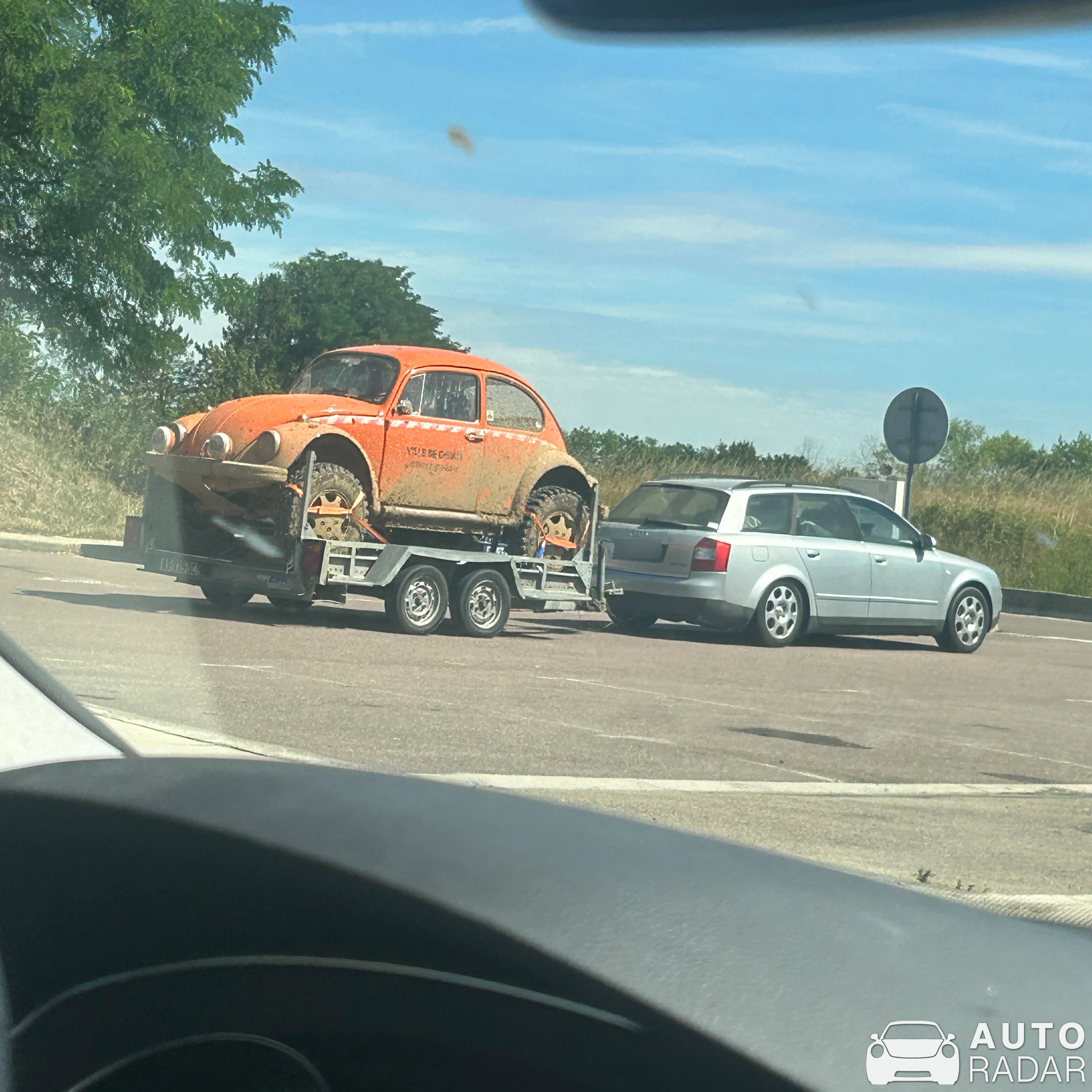 Volkswagen Beetle spotted in Pont-Sainte-Marie
