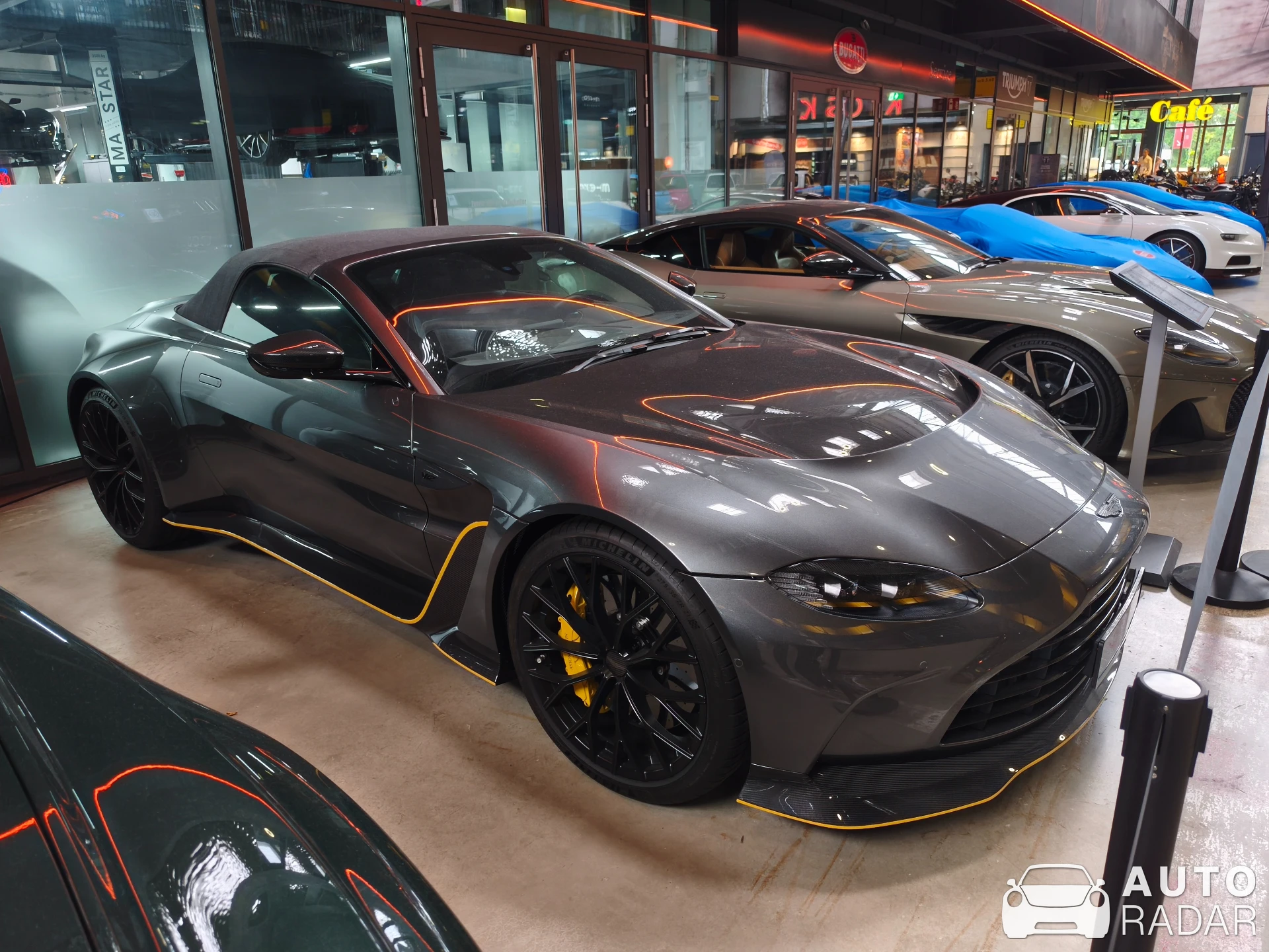 Aston Martin V12 Vantage Roadster spotted in München