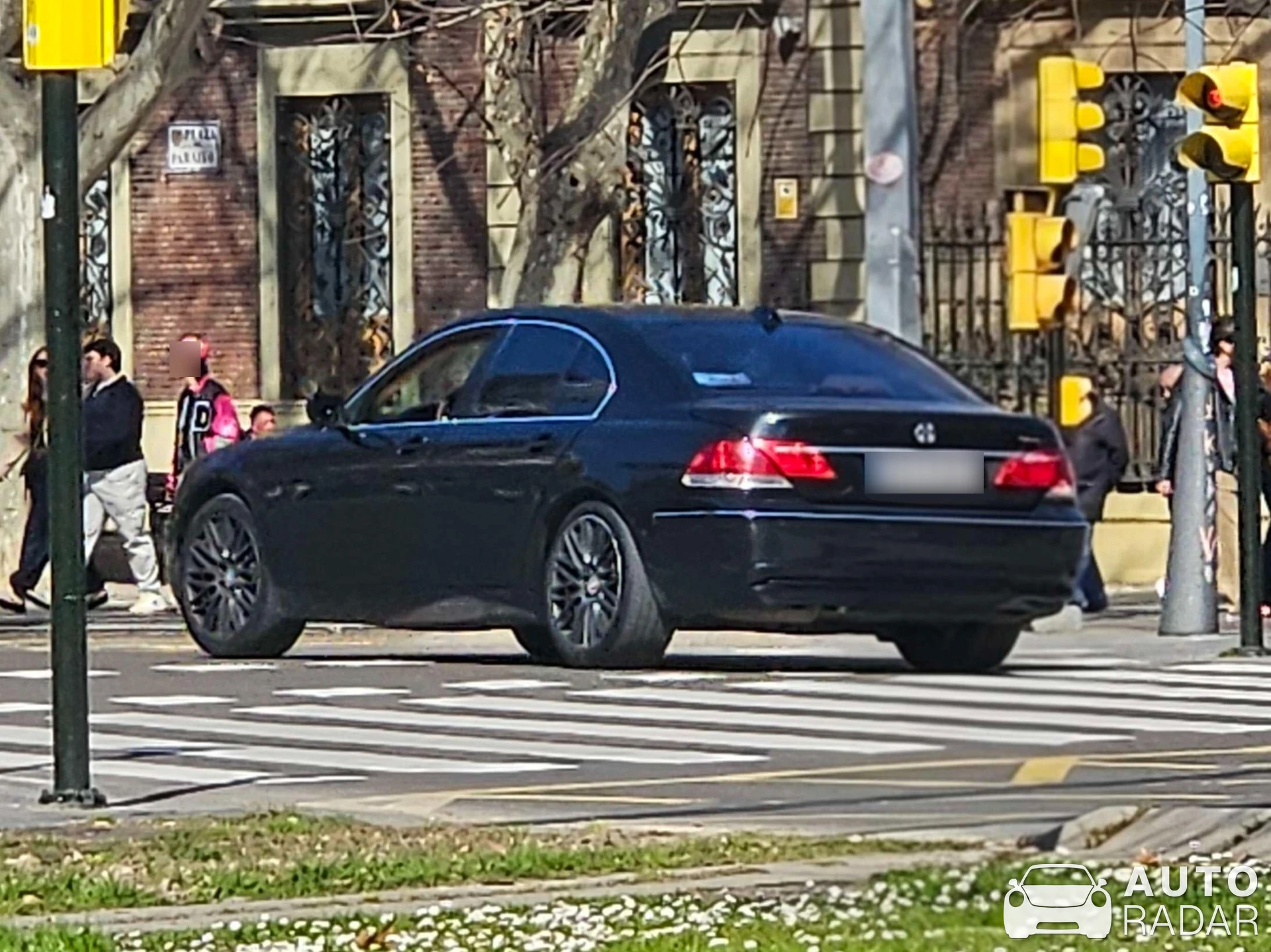 BMW 7 Series E65 spotted in Zaragoza