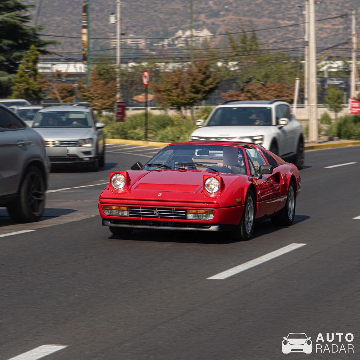 Ferrari 328 GTS spotted in Las Condes