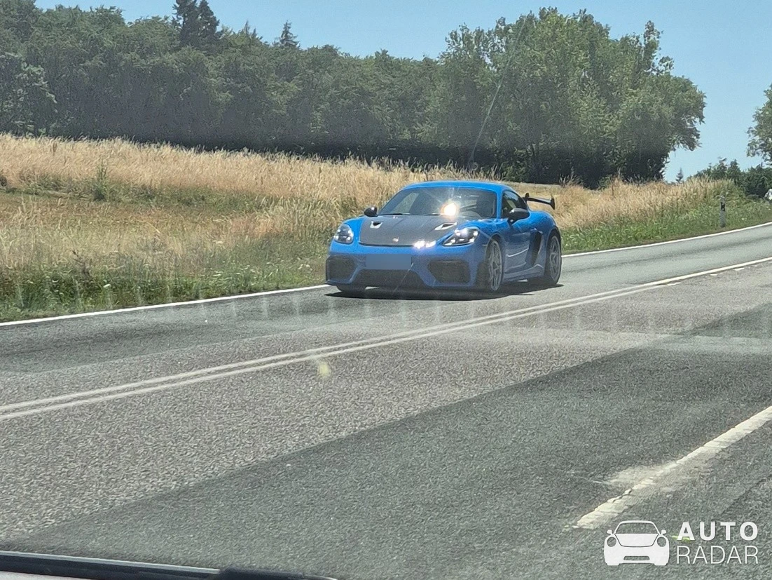 Porsche 718 Cayman GT4 RS spotted in Weitersburg