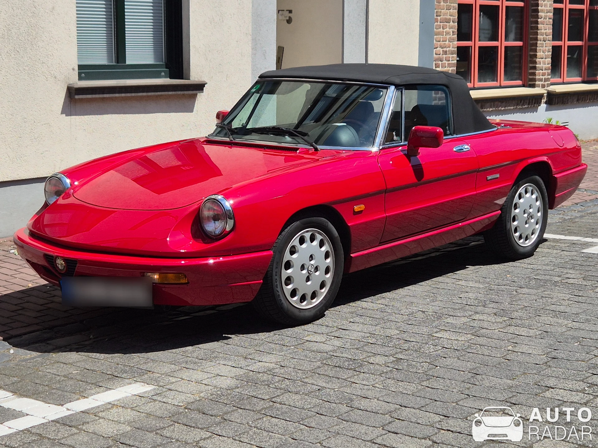 Alfa Romeo Spider 2.0i spotted in Xanten