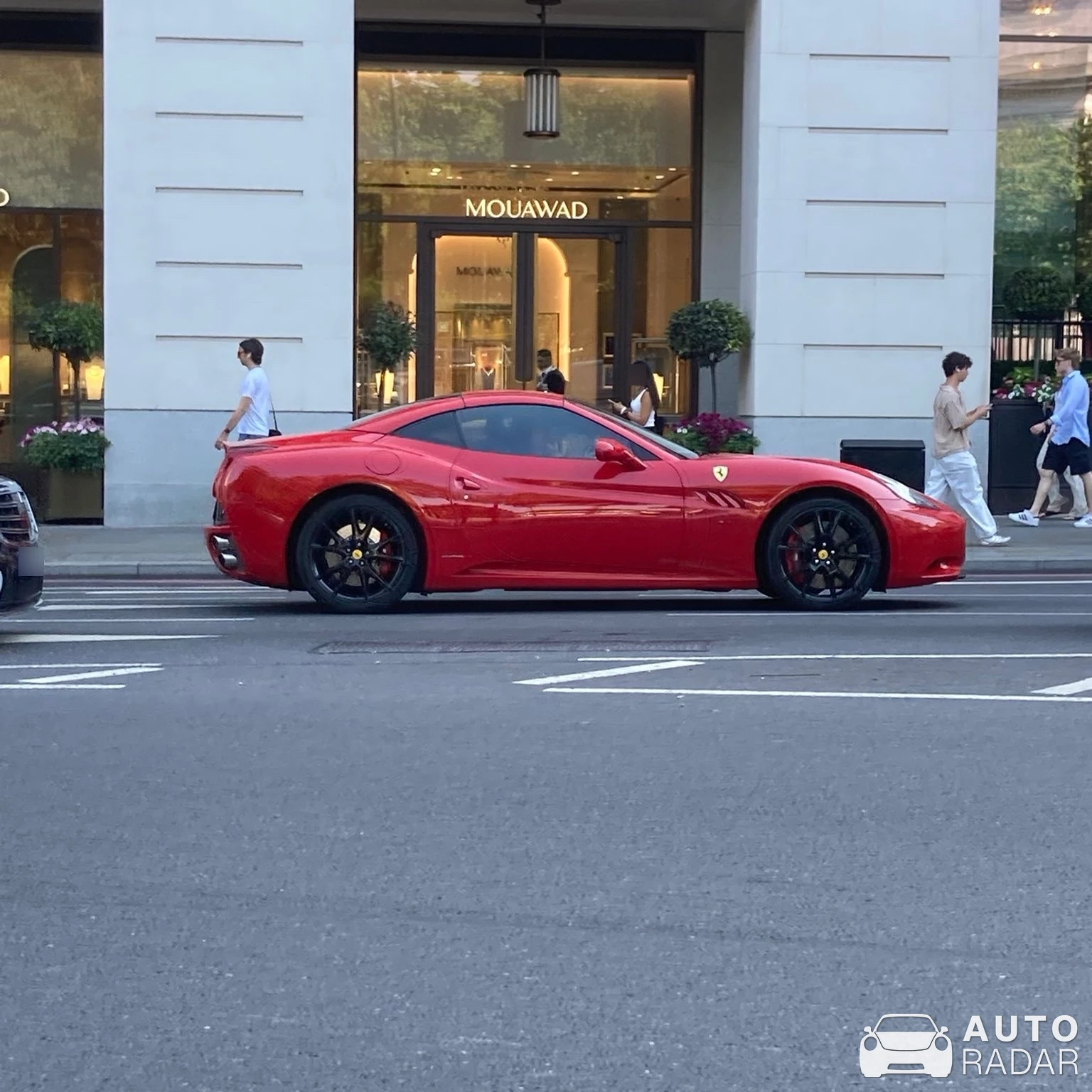 Ferrari California T spotted in Lille