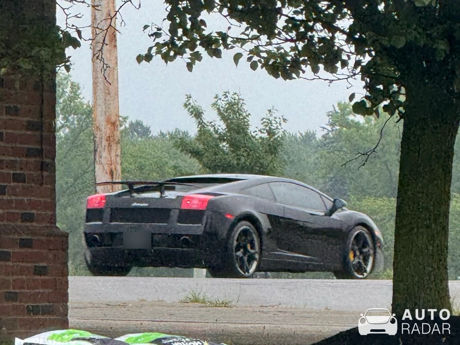 Lamborghini Gallardo LP560-4 spotted in Sunbury