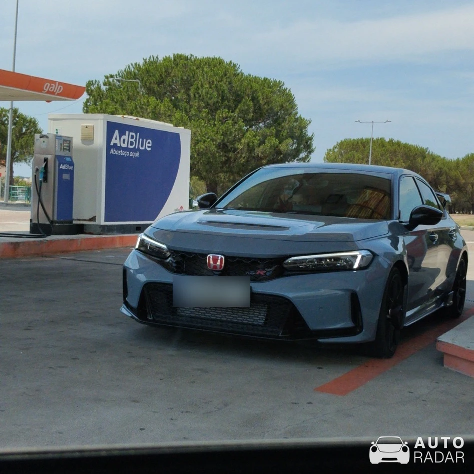 Honda Civic Type R-GT spotted in Madrid