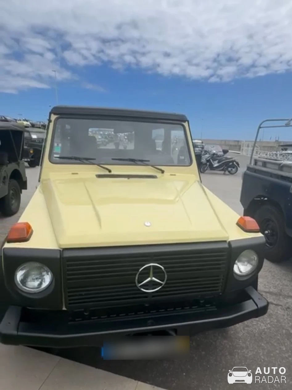 Mercedes-Benz W460 300 GD spotted in Funchal